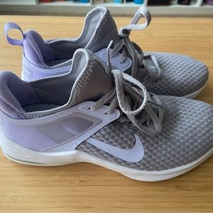 Nike air woman’s running shoes